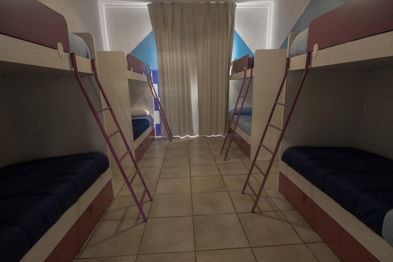 Hostel Sardinia Quartu Sant'Elena Ngoại thất bức ảnh